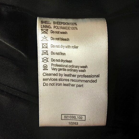 Robe di Kappa Women's 100% Sheepskin Soft Quilt-Stitched Leather Jacket L Rare - Picture 6 of 6